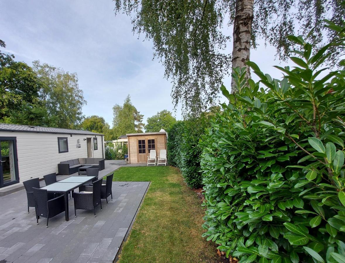 Chalet Wanama. Gelegen Op Het Vakantiepark Het Lierderholt Op De Veluwe. Beekbergen Exterior foto