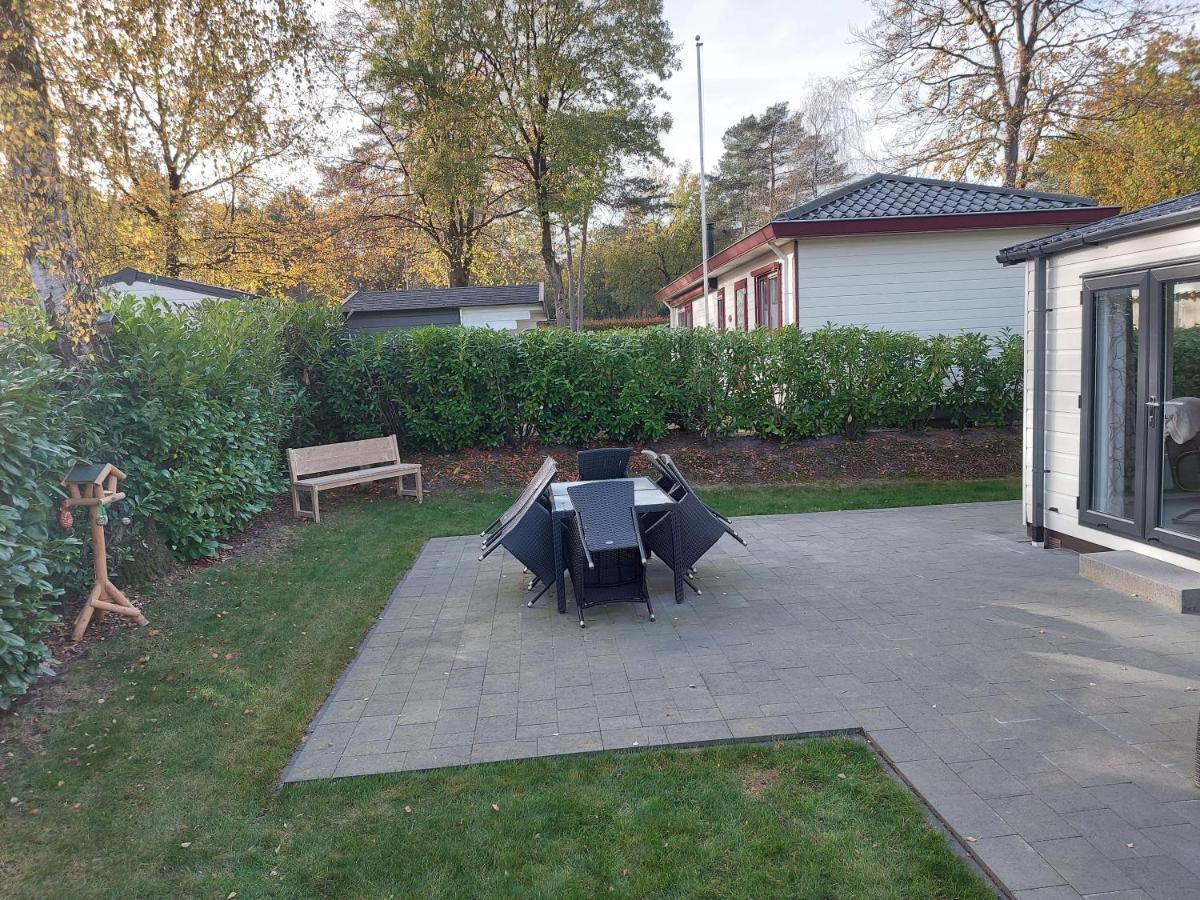 Chalet Wanama. Gelegen Op Het Vakantiepark Het Lierderholt Op De Veluwe. Beekbergen Exterior foto